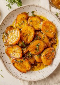 Simple & Quick Honey Glazed Carrots